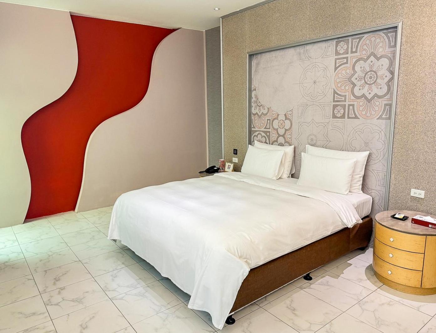 All-Ur Boutique Motel -Chia Yi Branch Csiaji Kültér fotó
