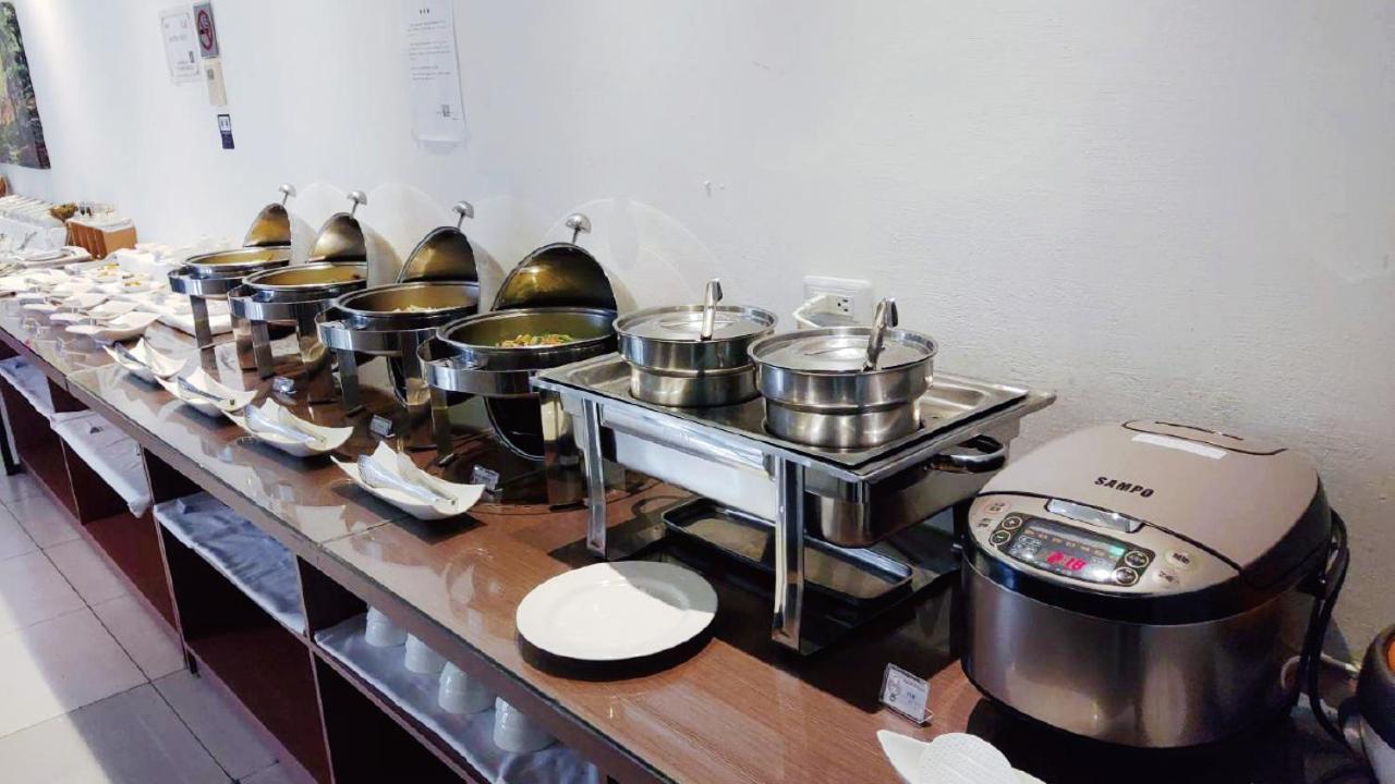 All-Ur Boutique Motel -Chia Yi Branch Csiaji Kültér fotó