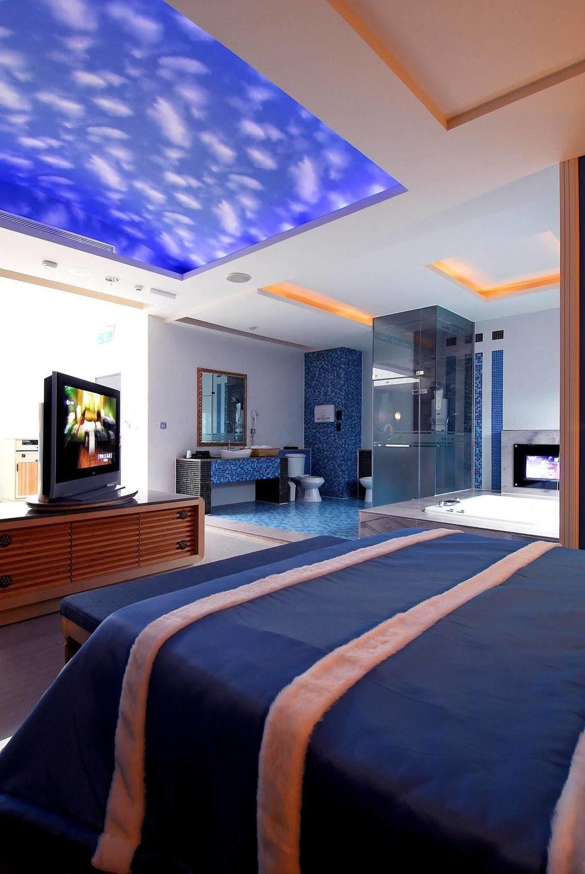All-Ur Boutique Motel -Chia Yi Branch Csiaji Kültér fotó