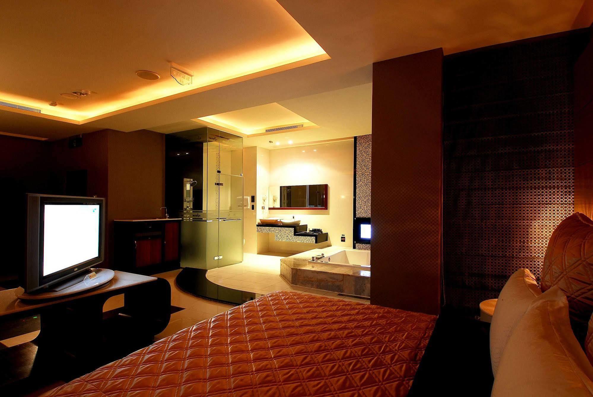 All-Ur Boutique Motel -Chia Yi Branch Csiaji Kültér fotó