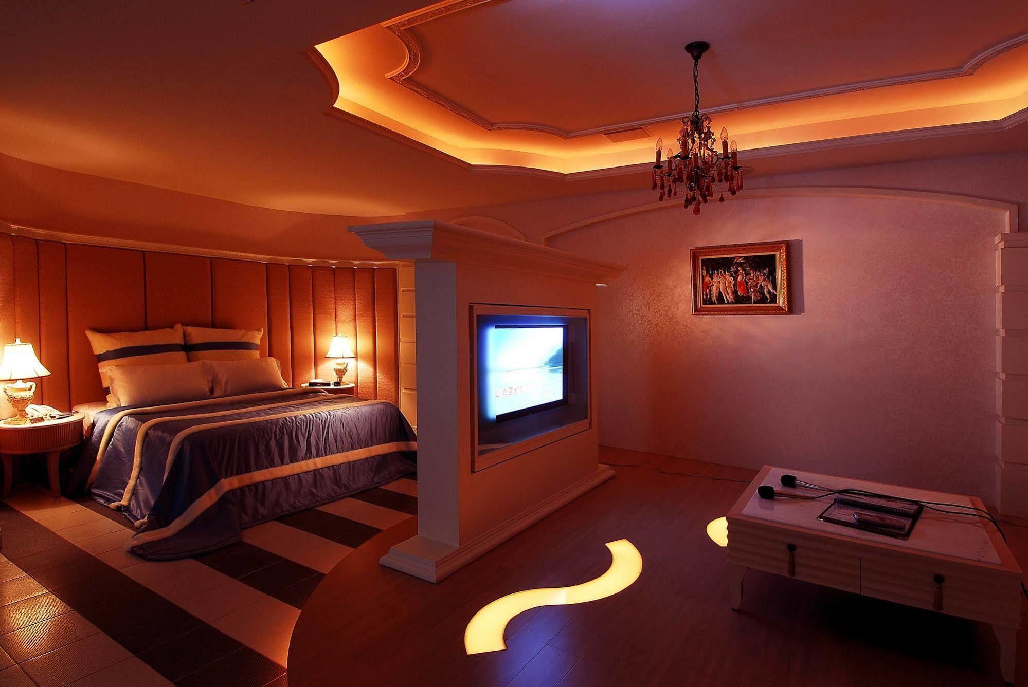 All-Ur Boutique Motel -Chia Yi Branch Csiaji Kültér fotó