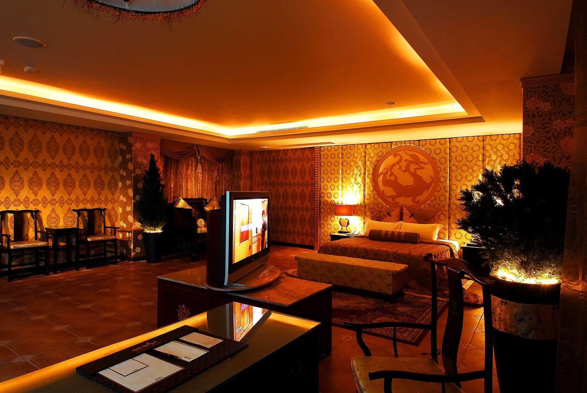 All-Ur Boutique Motel -Chia Yi Branch Csiaji Kültér fotó