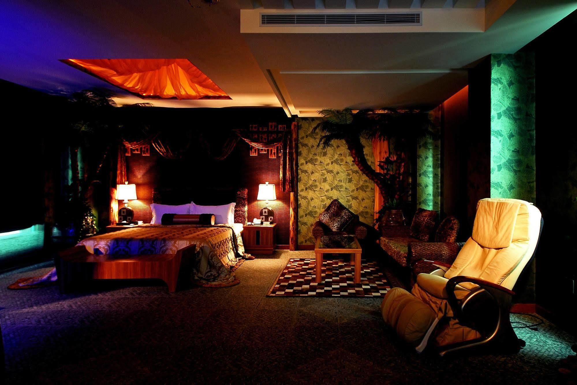 All-Ur Boutique Motel -Chia Yi Branch Csiaji Kültér fotó
